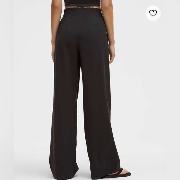 Lululemon neon Green Jogger wide leg pants - Picture 7 of 8